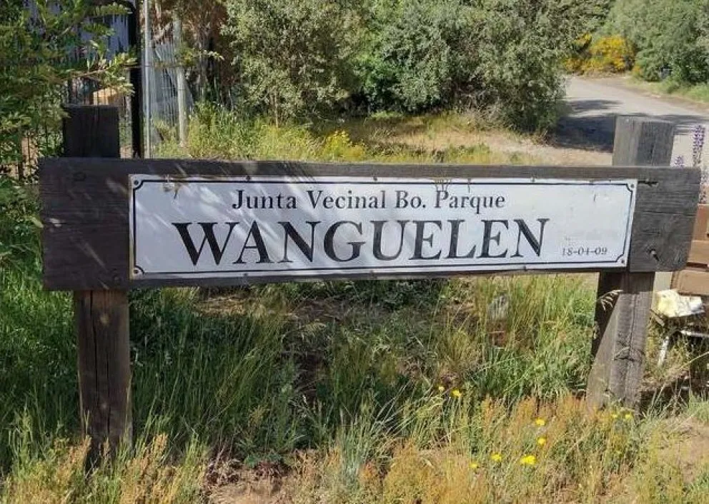 Convocan a vecinos del barrio Wanguelen a realizar trámites para conexión de la red de agua potable