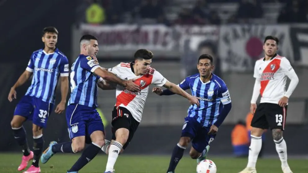 River visita a Atlético Tucumán: horario, por dónde verlo y formaciones 