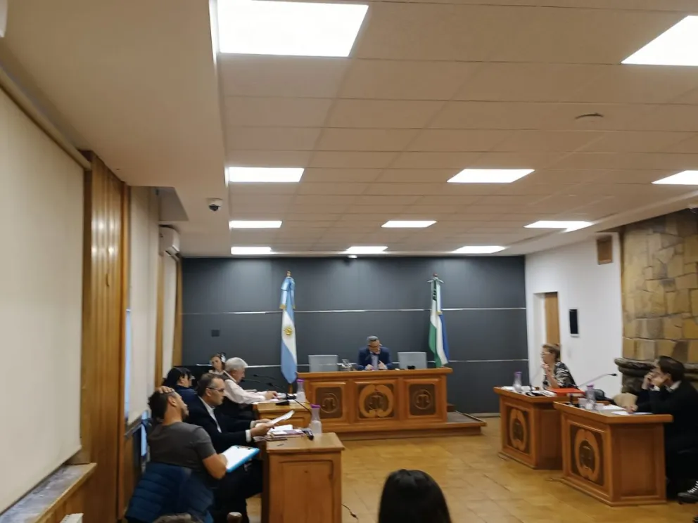 Tragedia en lago Gutiérrez: otros tres docentes por ahora van a juicio oral