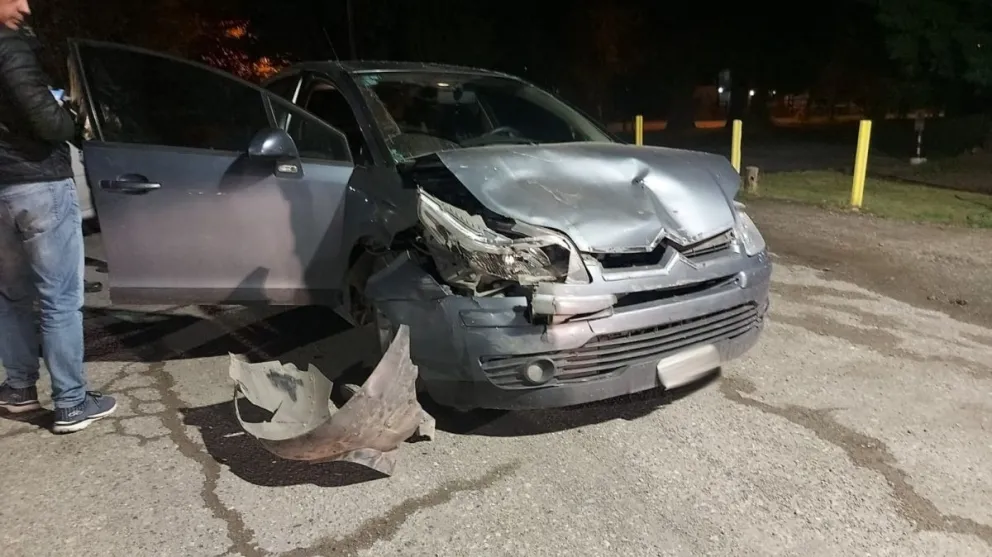 Violenta colisión en Pioneros dejó como saldo dos vehículos destruidos