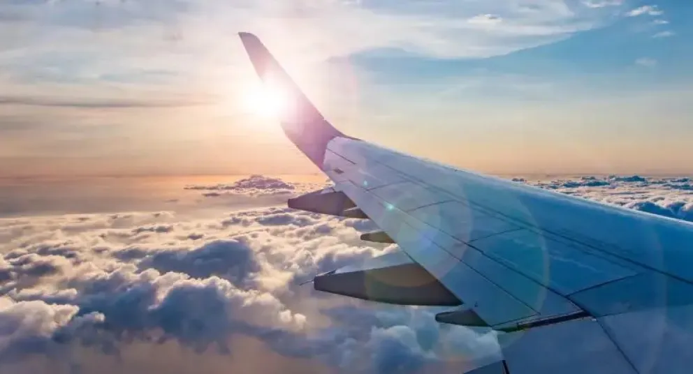 Quince vuelos diarios confirmados a Bariloche por Aerolíneas Argentinas en el verano