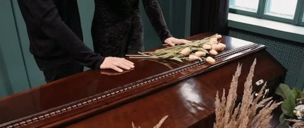 Tragedia: se descompensó en un velorio y falleció