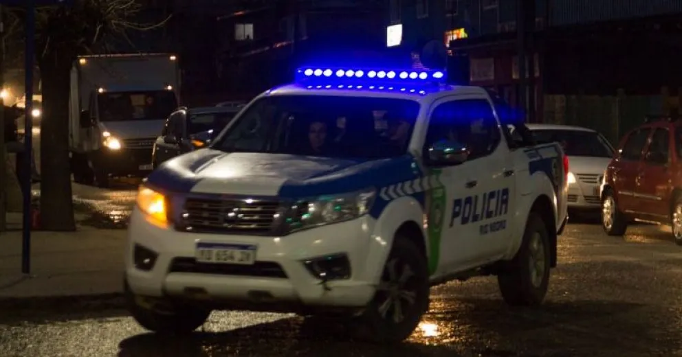 Dos mujeres provocaron disturbios en un local bailable y agredieron a empleadas policiales