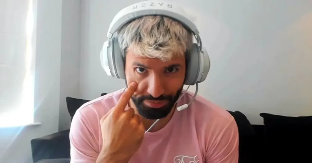 Las fotos de la mansión donde vive el Kun Agüero en Miami