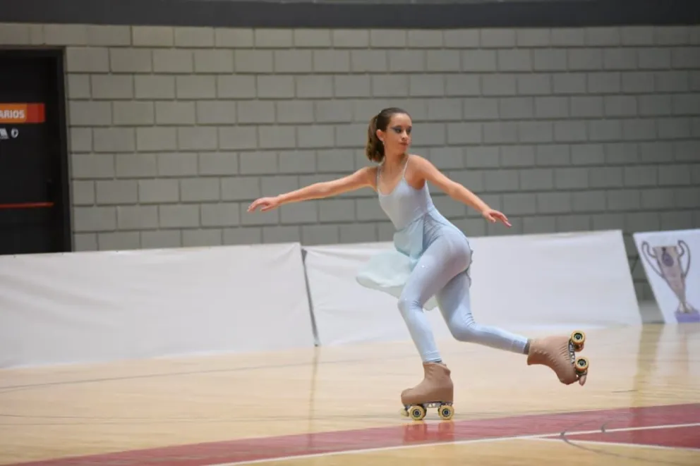 Siguen los primeros puestos para la patinadora barilochense Candela Andruchow