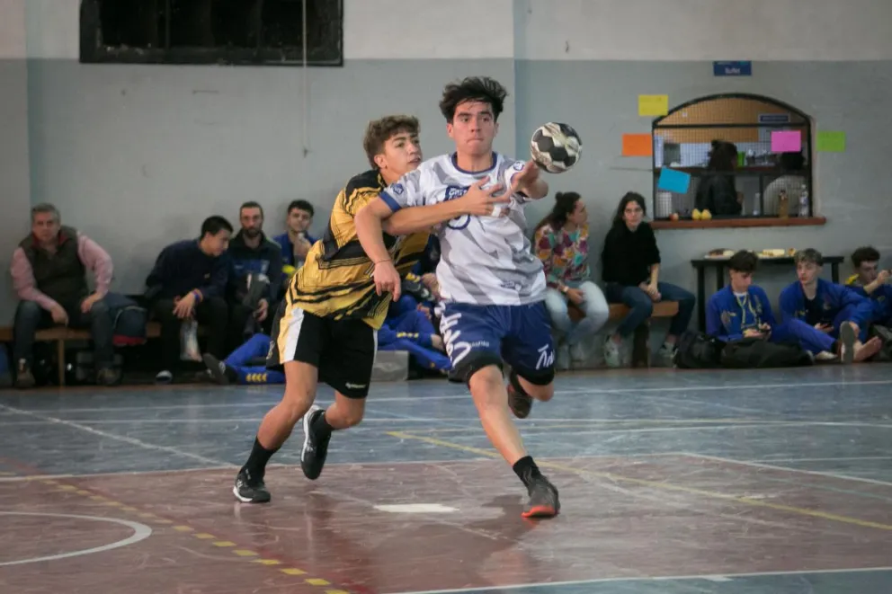 Los cadetes demuestran un excelente nivel en sus partidos en Bariloche