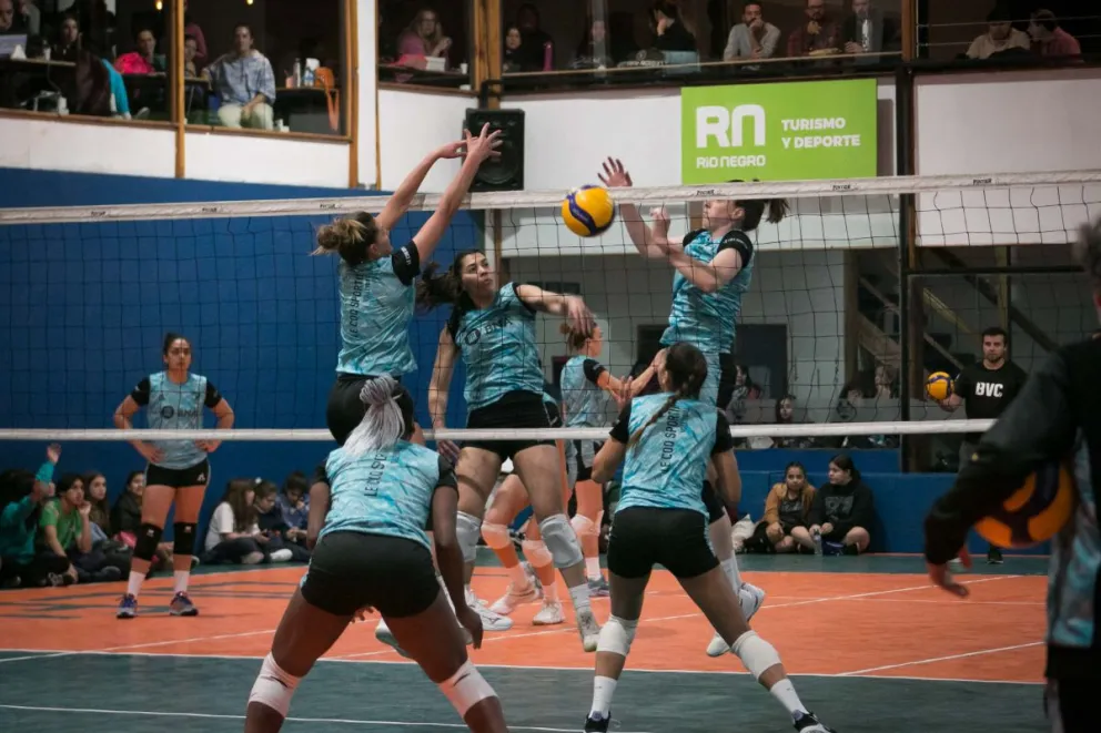 Las Panteras rugen en Bariloche: la selección argentina de vóley femenino comienza su pretemporada