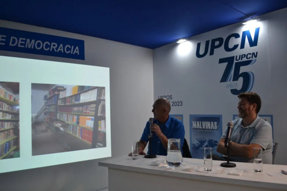 La biblioteca del barrio Nahuel Hue expuso en la Feria del Libro