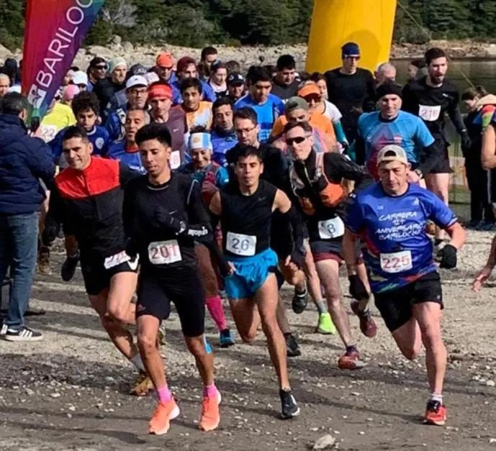 Cerca de 200 atletas corrieron la Carrera Aniversario 2023 