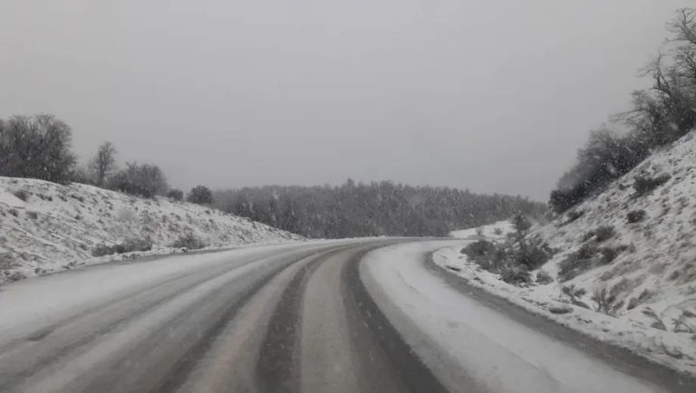 Ruta 40 transitable con extrema precaución por presencia de hielo y ...