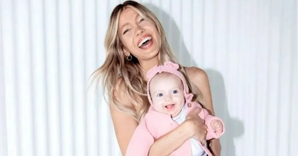 Cande Ruggeri le puso el vestido más lindo del mundo a su hija: "Le hace juego con los ojos"