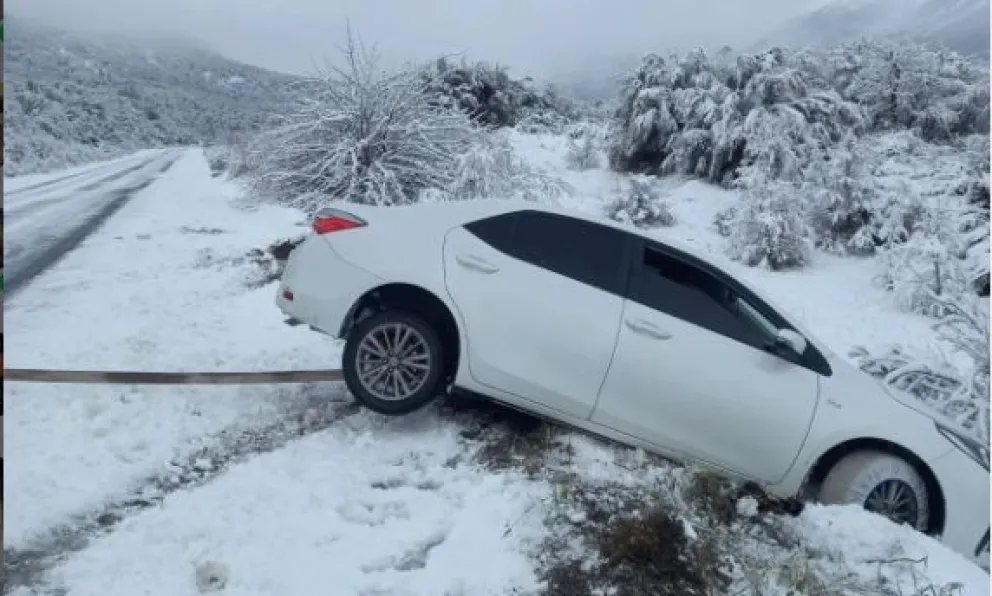 Se sumó otro despiste por hielo en Ruta 40 Sur y van ...