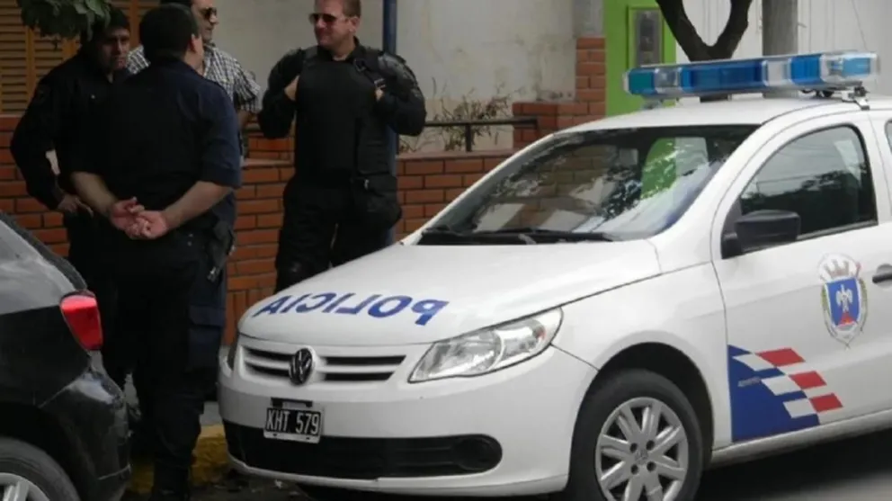 Terrible: robó un televisor y 42 tablets de un jardín de infantes con la ayuda de los nenes del barrio