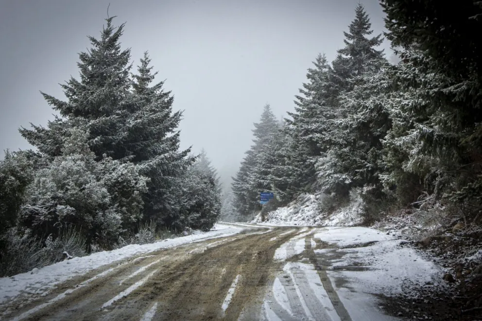 Extendieron el alerta amarillo por nevadas en Bariloche para martes y miércoles