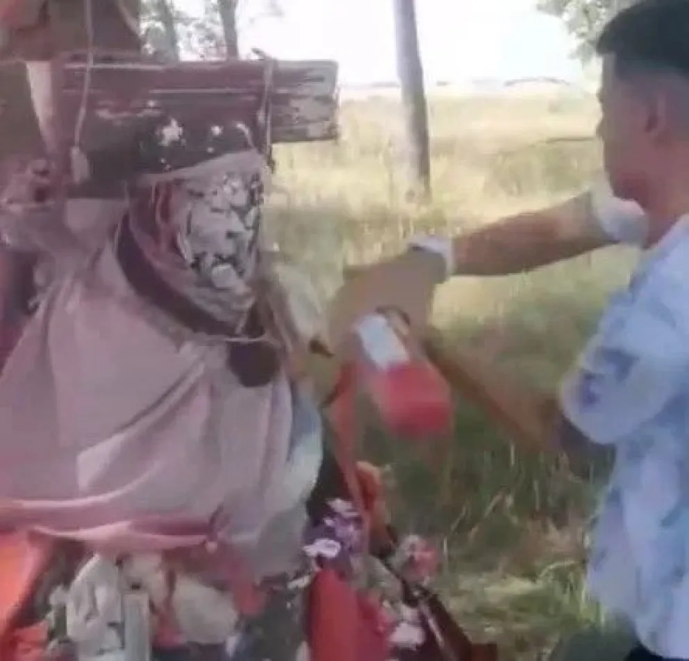 Dos pastores evangelistas destruyeron una imagen del Gauchito Gil por "fundamentos bíblicos"  