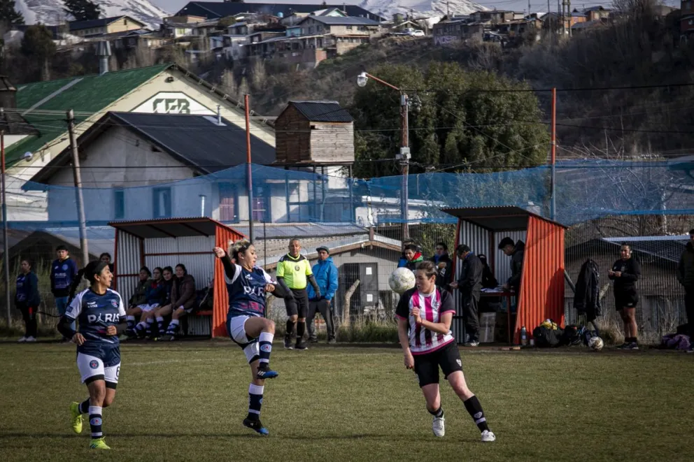 La Liga Municipal juega hoy domingo