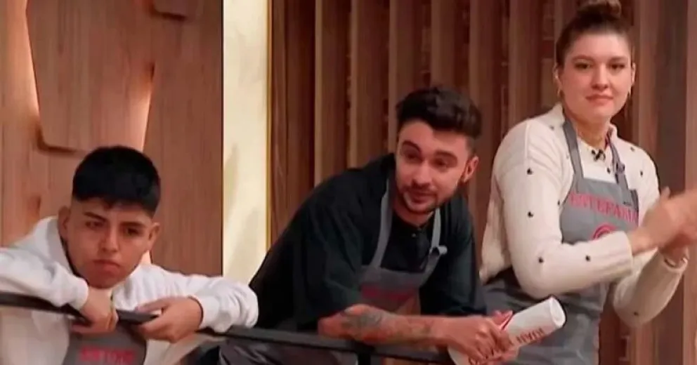 Los memes que estallaron tras el reingreso de Antonio y dos participantes más a Masterchef