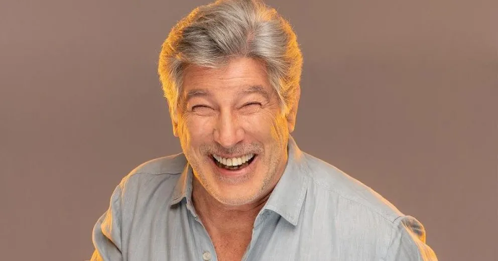 La increíble noche en la que a Pachu Peña se le metieron dos fans en su habitación