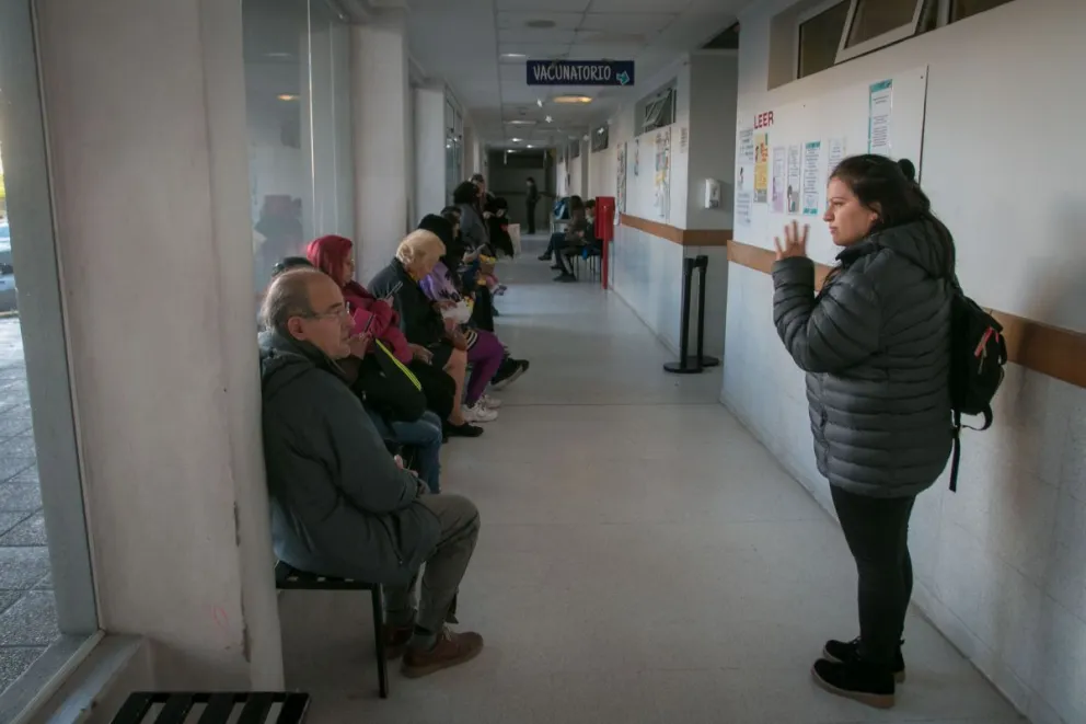 La campaña de los próximos sábados busca justamente facilitar ese proceso y mejorar las coberturas en toda la comunidad / Foto Facu Pardo 