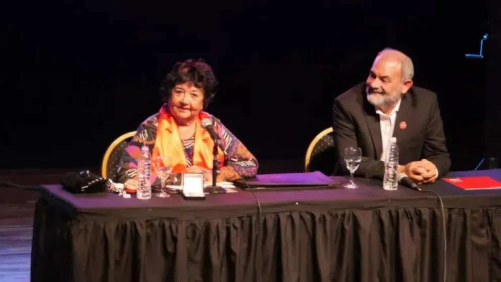 Dora Barrancos fue distinguida con el Honoris Causa por la UNRN