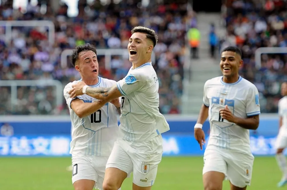 Uruguay y Corea del Sur los últimos en clasificar a cuartos