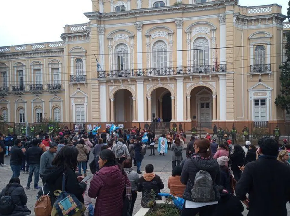 Salta aprobó una ley para regular la protesta social