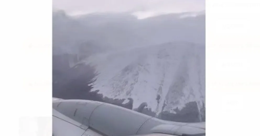 Mirá el video: "Bailó" el avión y los pasajeros entraron en pánico