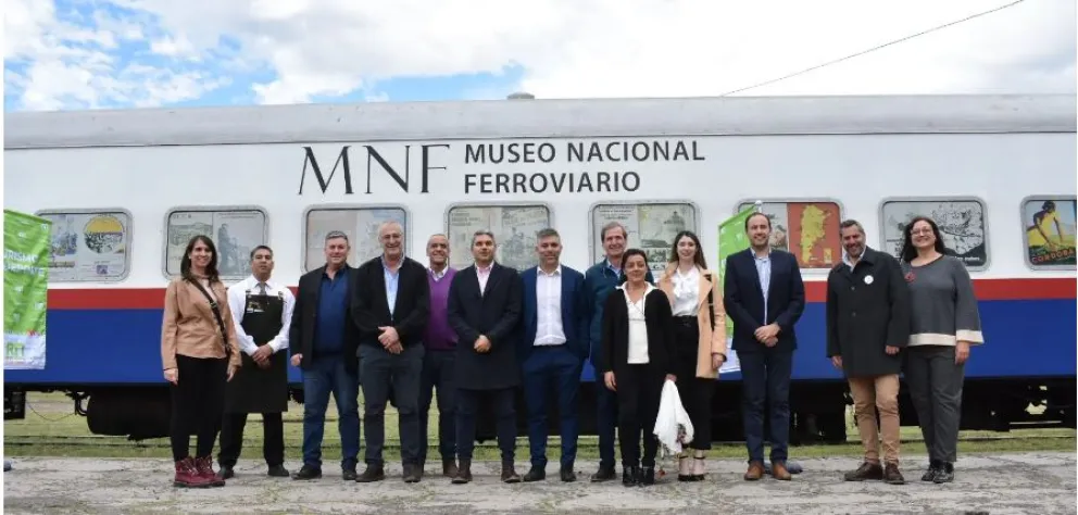 Río Negro promocionó sus productos de Turismo Ferroviario en Bahía Blanca 