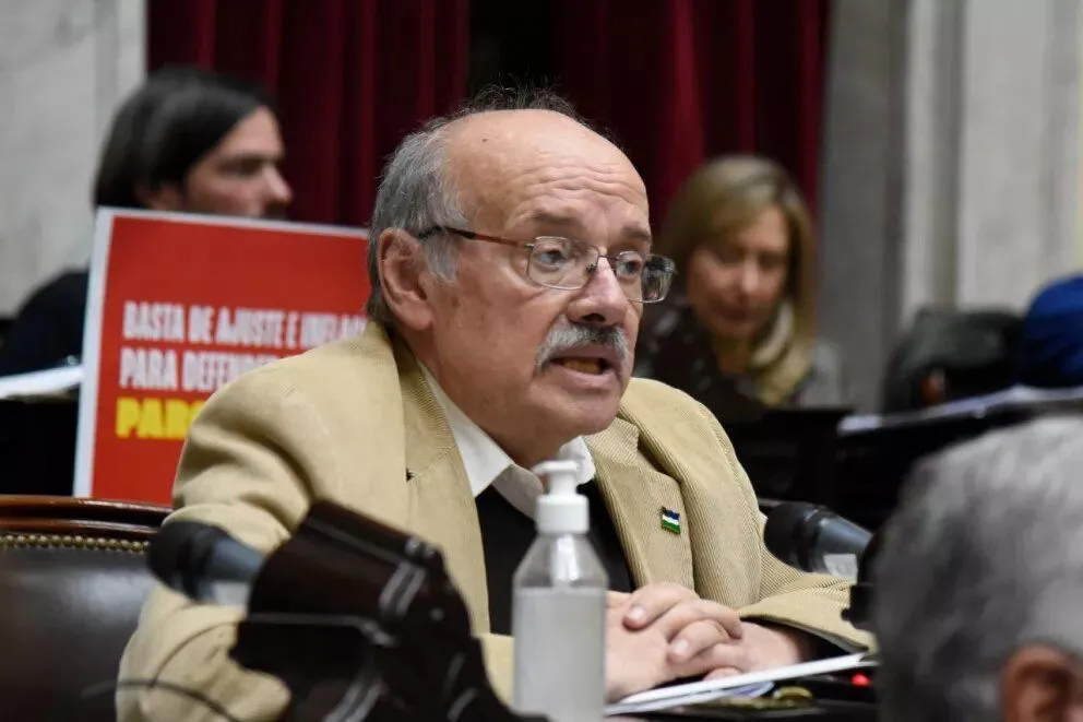 Di Giacomo se expresó en contra de que la comunidad mapuche desalojada vuelva a Mascardi   