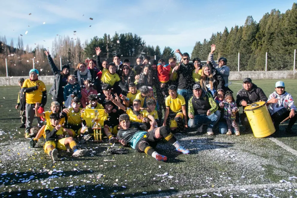 El aurinegro obtuvo el título en el fútbol infantil