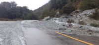 Arroyo cortó la Ruta 40 y hubo inconvenientes para circular entre Bariloche y El Bolsón