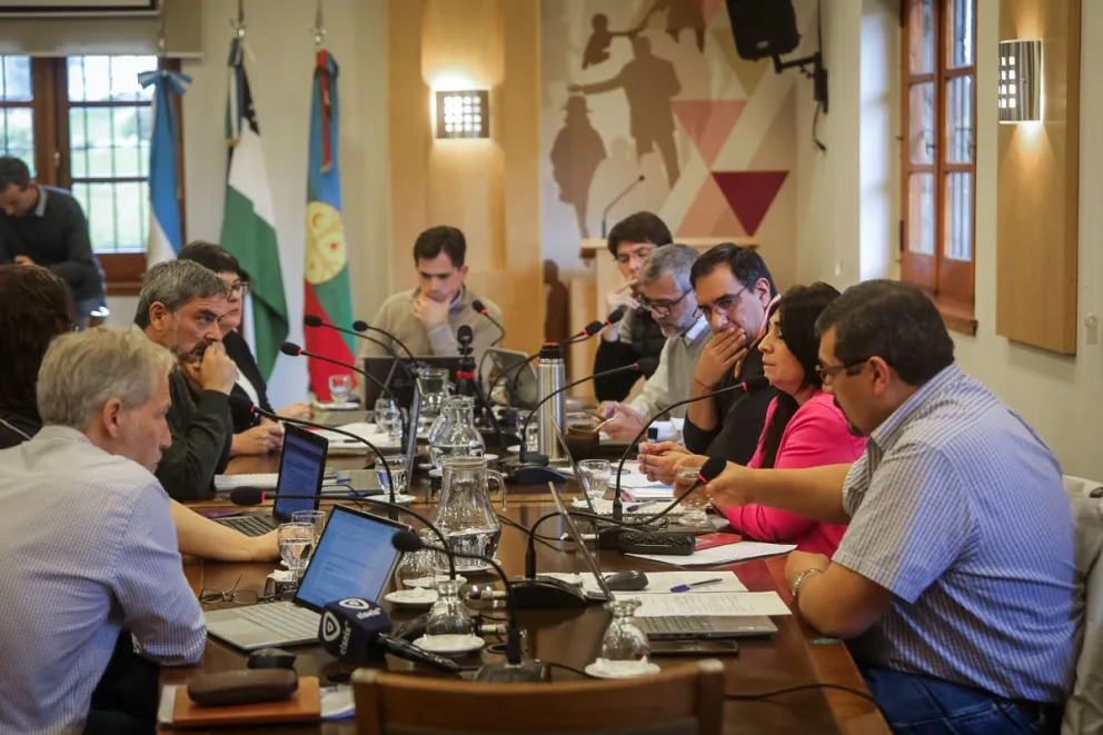 Emprotur: concejales corrigen la norma que designa a sus directores