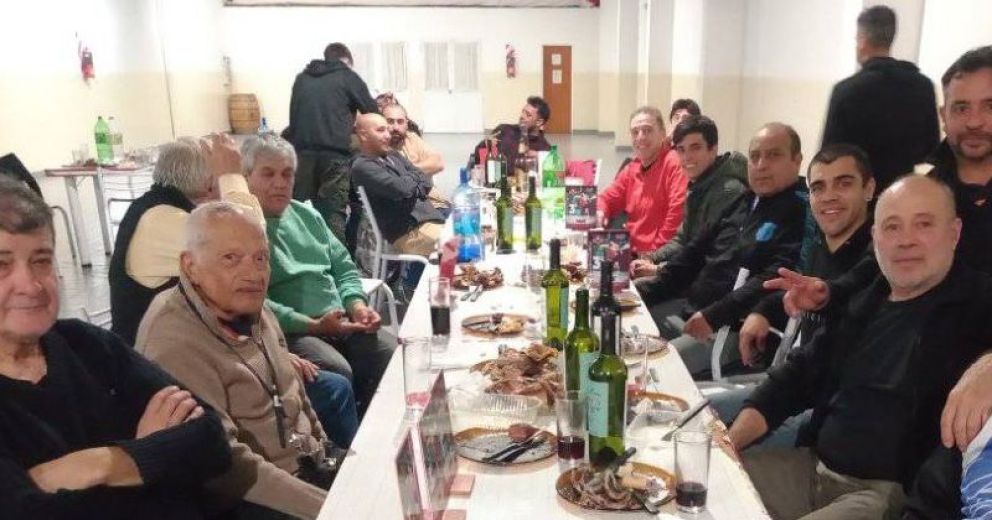 Investigan quién elaboró la torta con cannabis en torneo de pelota paleta
