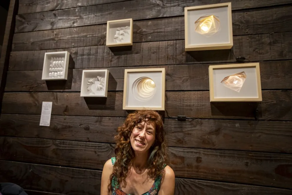 Maravillan los “universos de ensueño” de Lucía Szulman