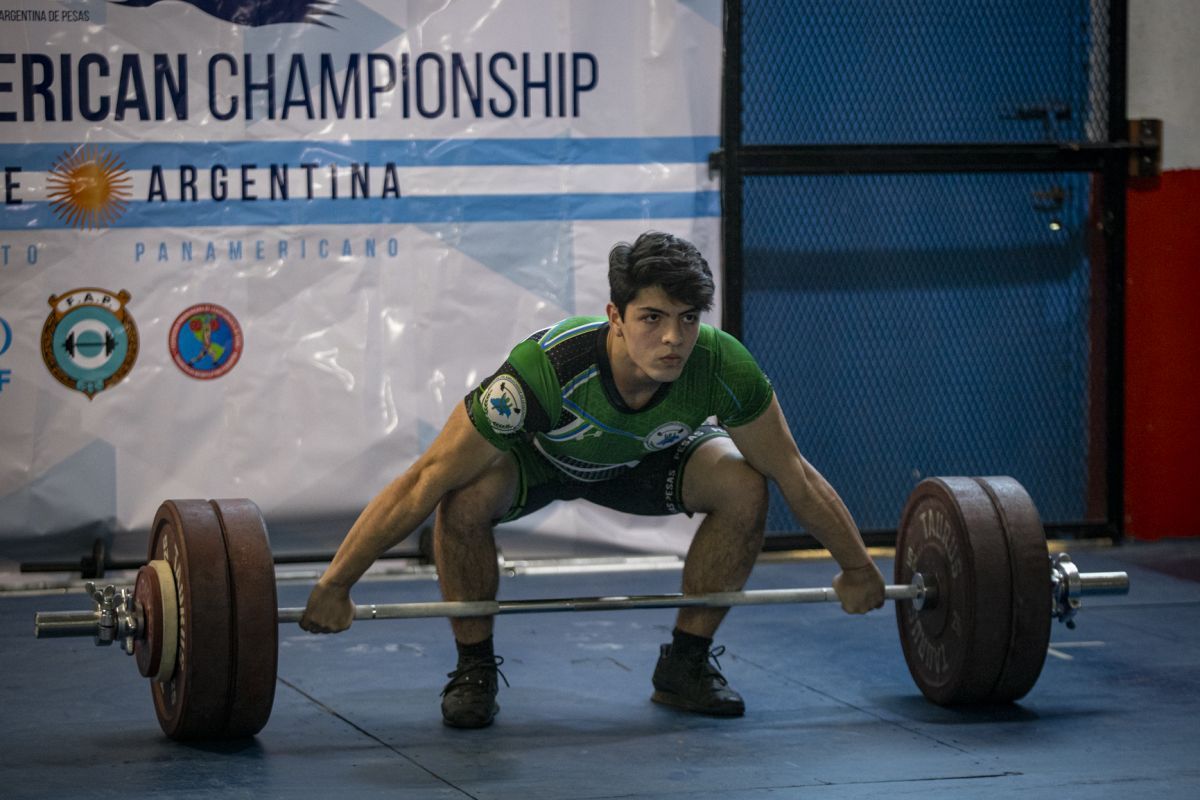 Bariloche recibe la segunda fecha del campeonato regional de levantamiento de pesas