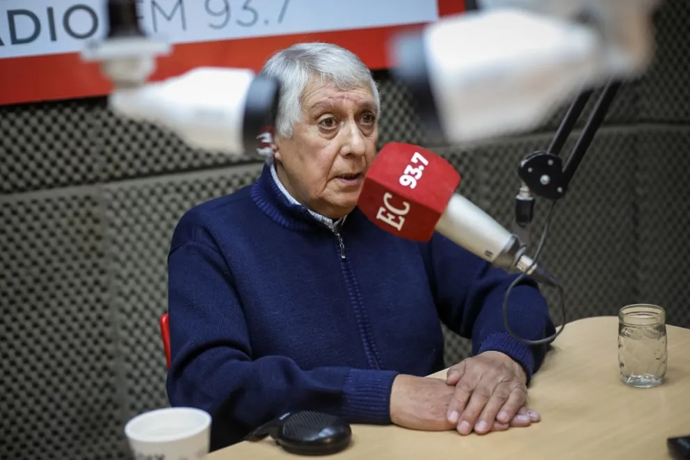 Cobarrubia confirmó el boleto estudiantil, pero cuidando el dinero de los dinahuapenses