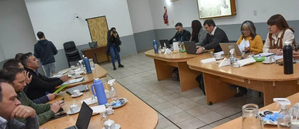 Este viernes, UnTER y el gobierno discutirán la pauta salarial 