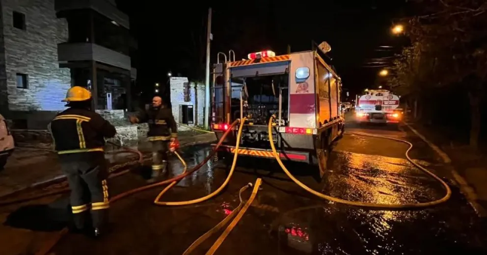 Contuvieron incendio en un complejo de cabañas