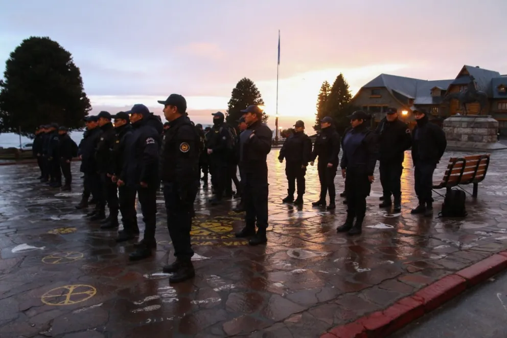 Llegaron los refuerzos policiales de temporada y fueron asignados a las distintas comisarías