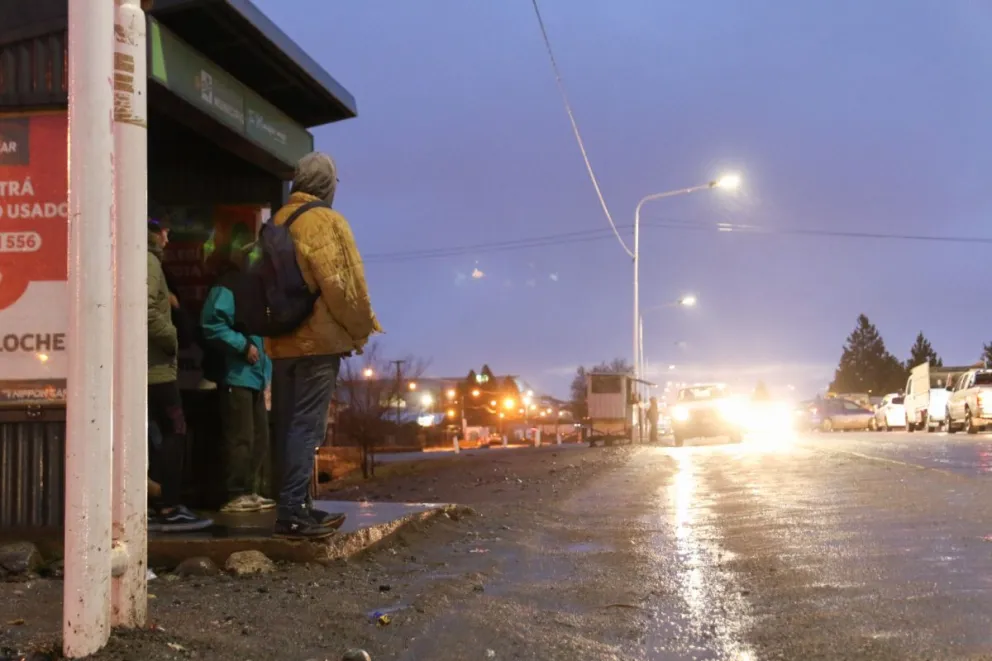 Confirmado: comenzó la medida de fuerza y ya no circulan colectivos por Bariloche