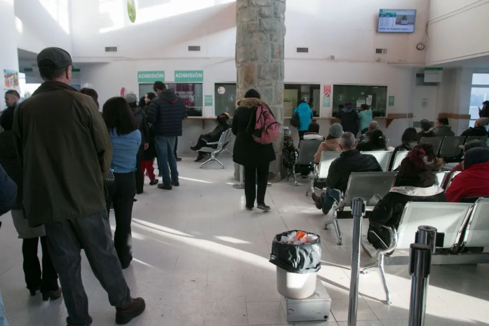 Pacientes con enfermedades respiratorias y gripe tienen a las guardias funcionando a pleno 