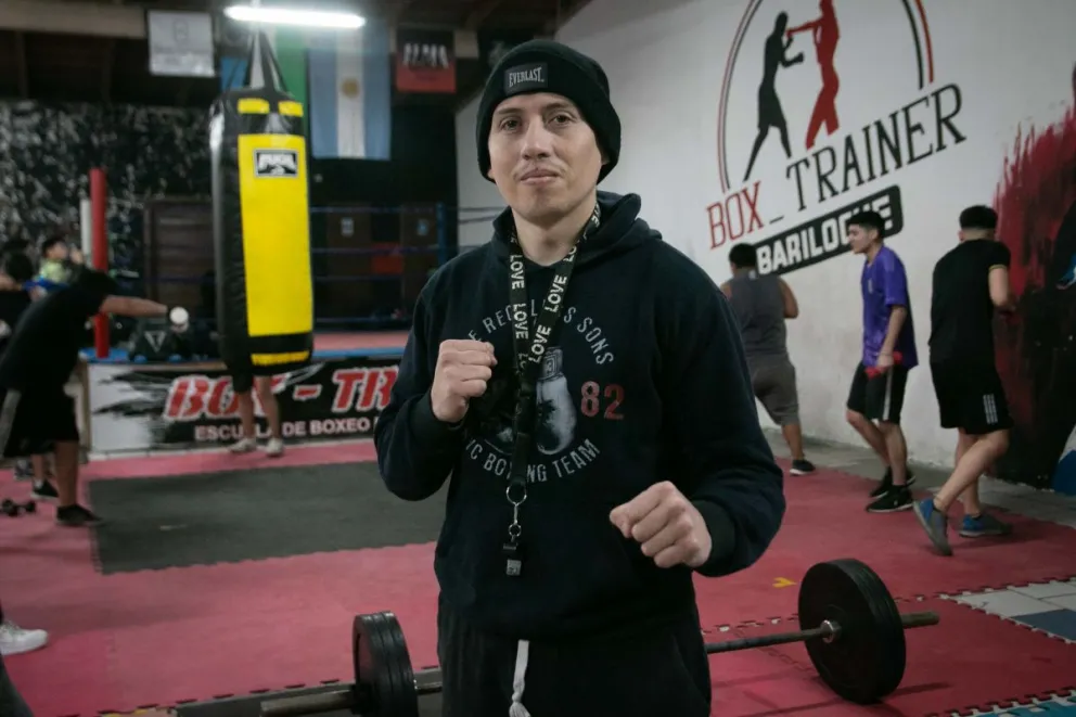 David Navarro: "Cada vez más padres traen a sus hijas a boxear"