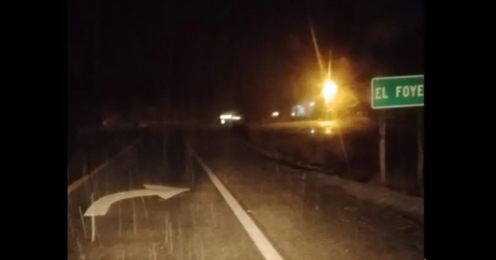 Nevó entre Bariloche y El Bolsón pero no se acumuló: así están las rutas de la región