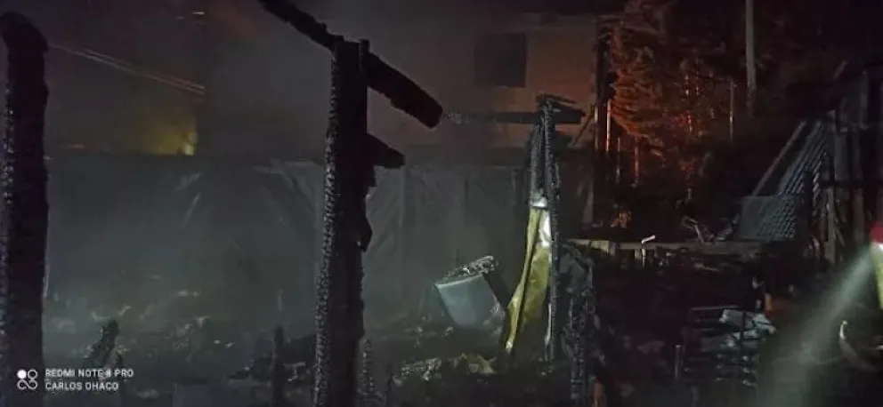 La familia que perdió todo por el incendio en El Bolsón solicita ayuda a la comunidad 